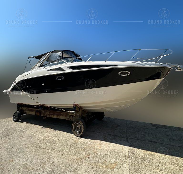 Lancha a venda em Angra dos Reis Bayliner 350 ano 2012 motores 2x Mercruiser QSD 270hp Diesel Rabeta