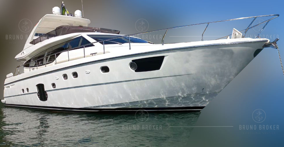 Lancha a venda Angra dos Reis Ferretti 2013 em 2x MTU 1270 diesel pé de galinha