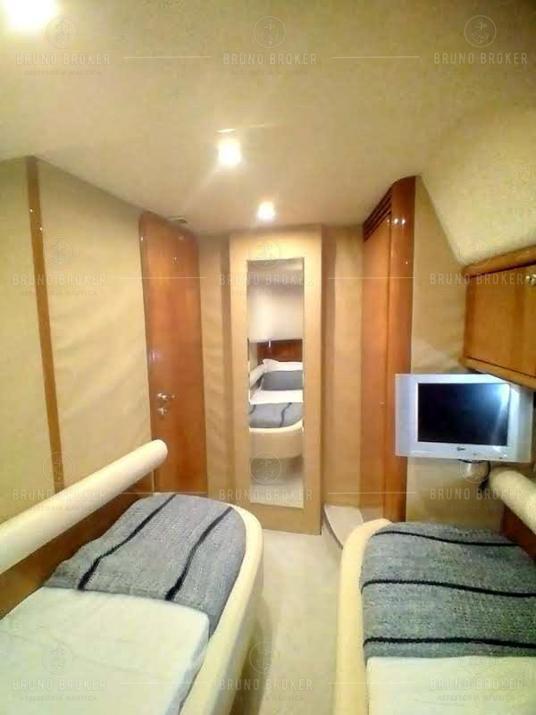 Lancha a venda Angra dos Reis Intermarine 600 Full 60 Pés 2006 em 2x Man 900 diesel Pé de galinha