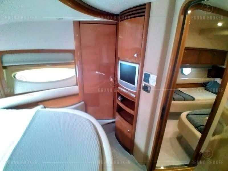 Lancha a venda Angra dos Reis Intermarine 600 Full 60 Pés 2006 em 2x Man 900 diesel Pé de galinha