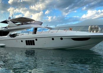 Lancha a venda Angra dos Reis Azimut 2015 em 2x Man 1360 diesel pé de galinha