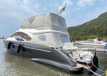 Lancha a venda Angra dos Reis Intermarine 2011 em 2x Volvo Penta D13-900 diesel pé de galinha