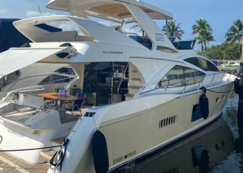 Lancha a venda Angra dos Reis Phantom 620 62 Pés 2014 em 2x MAN 1000 diesel Pé de galinha
