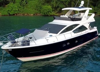 Lancha a venda Angra dos Reis Phantom 640 64 Pés 2015 em 2x Volvo Penta D13-900 diesel Pé de galinha